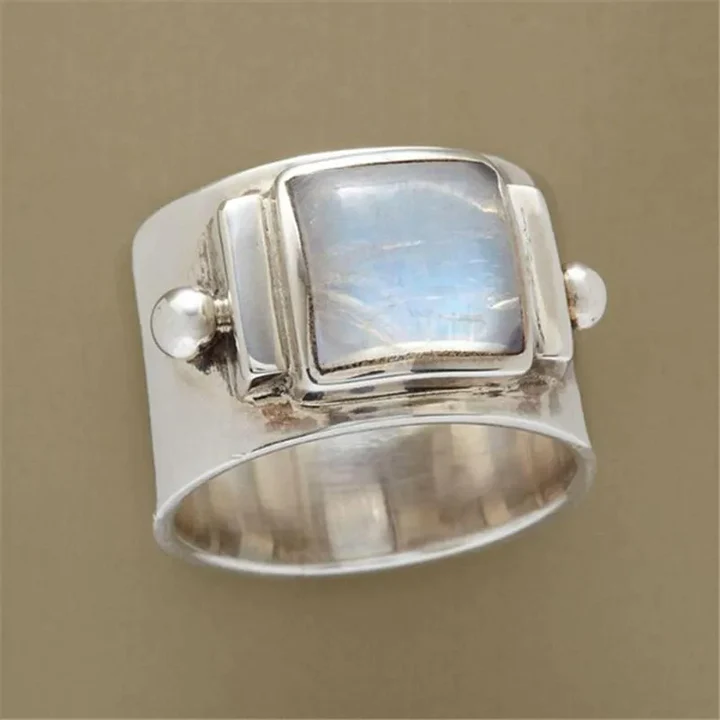 Vintage-Ring aus kubischem Mondstein