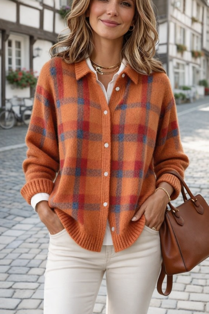 Mia | Weiche karierte Strickjacke