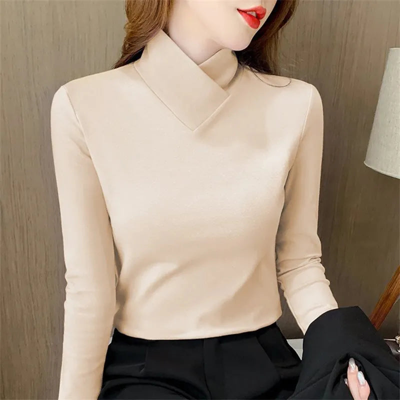 Liora | Chic T-Shirt mit hohem Kragen