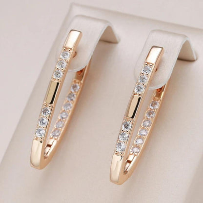 Elegante Ohrringe aus kubischem Zirkon in Gold