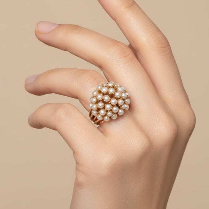 Ring mit eingelegten Perlen