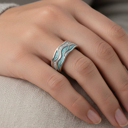 Ring mit silbernen Wellen und Türkis