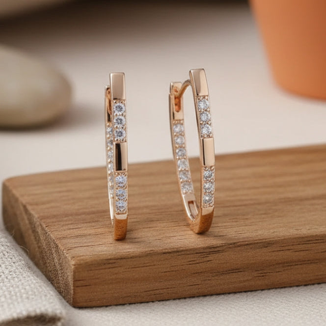 Elegante Ohrringe aus kubischem Zirkon in Gold