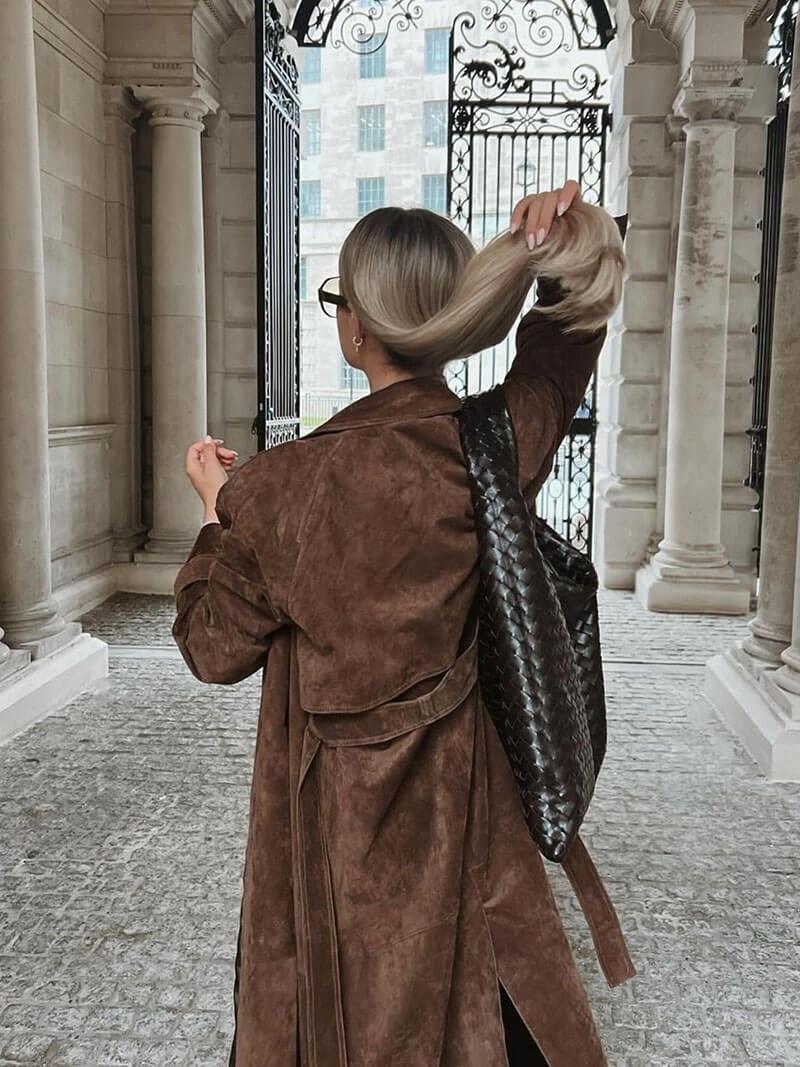 Eleganter Trenchcoat in taillierter Silhouette