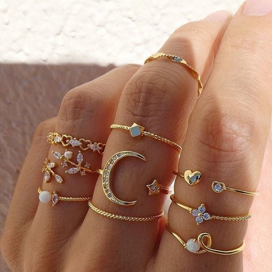 Paket von 10 Bohemian-Ringen aus Silber und Gold