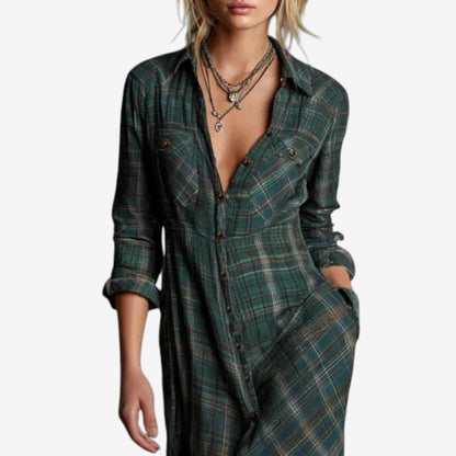 Carisse - Minimalistisches Kleid mit Kragen