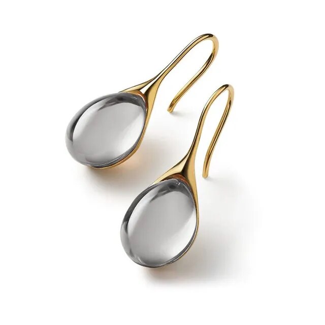 Ohrringe aus Gold- und Silberschmuck