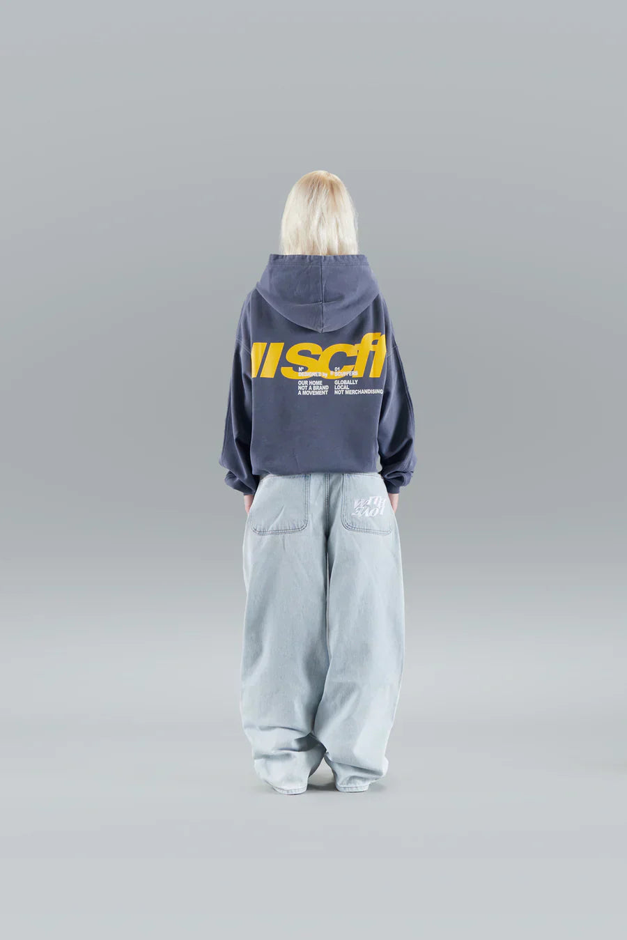 FEMMEHAUS WELTWEIT HOODIE