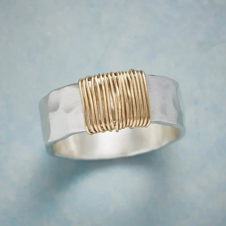 Vintage-Goldring mit Silberdraht