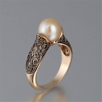 Goldring mit vintage Perle