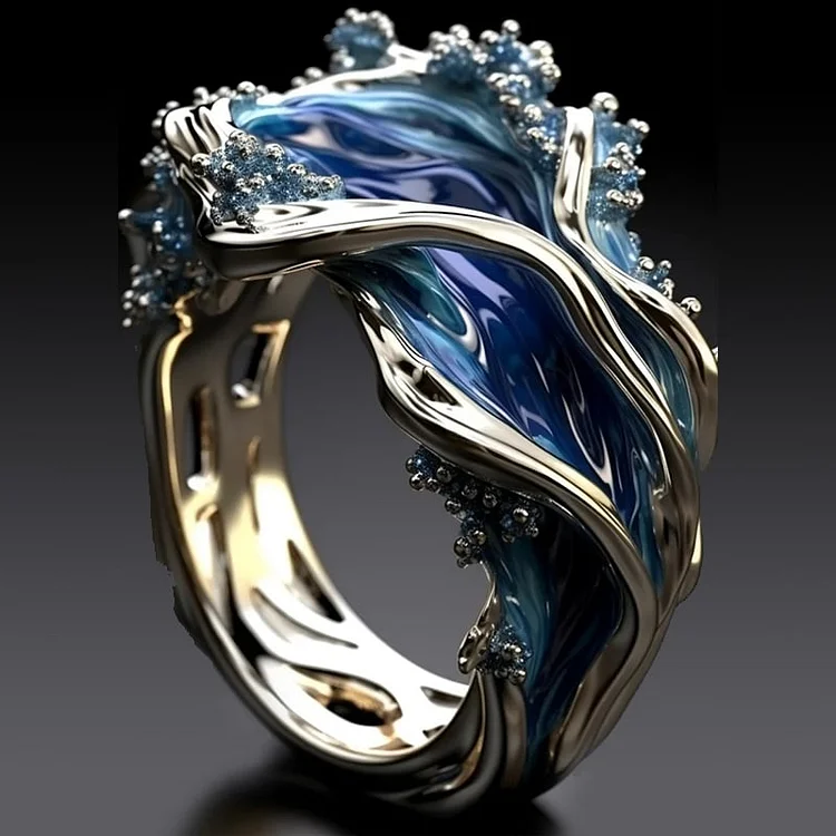 Goldener Vintage-Ring mit Wellen des Ozeans