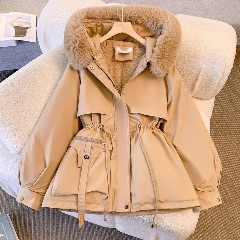 Amity™ | Elegante Winter-Daunenjacke mit Fell